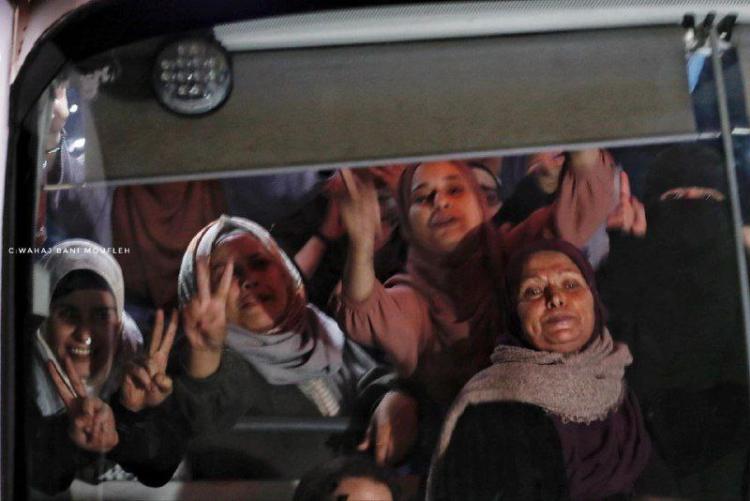 الاحتلال يفرج عن 39 أسيرًا بينهم 24 امرأة و15 طفلا