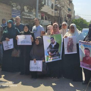 وقفة إسنادية للأسرى في سجون الاحتلال تزامناً مع اليوم العالمي لضحايا التعذيب