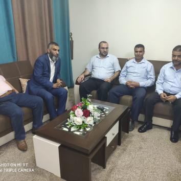 وفد من قيادة حركة الأحرار يزور مكتب إعلام الأسرى بغزة
